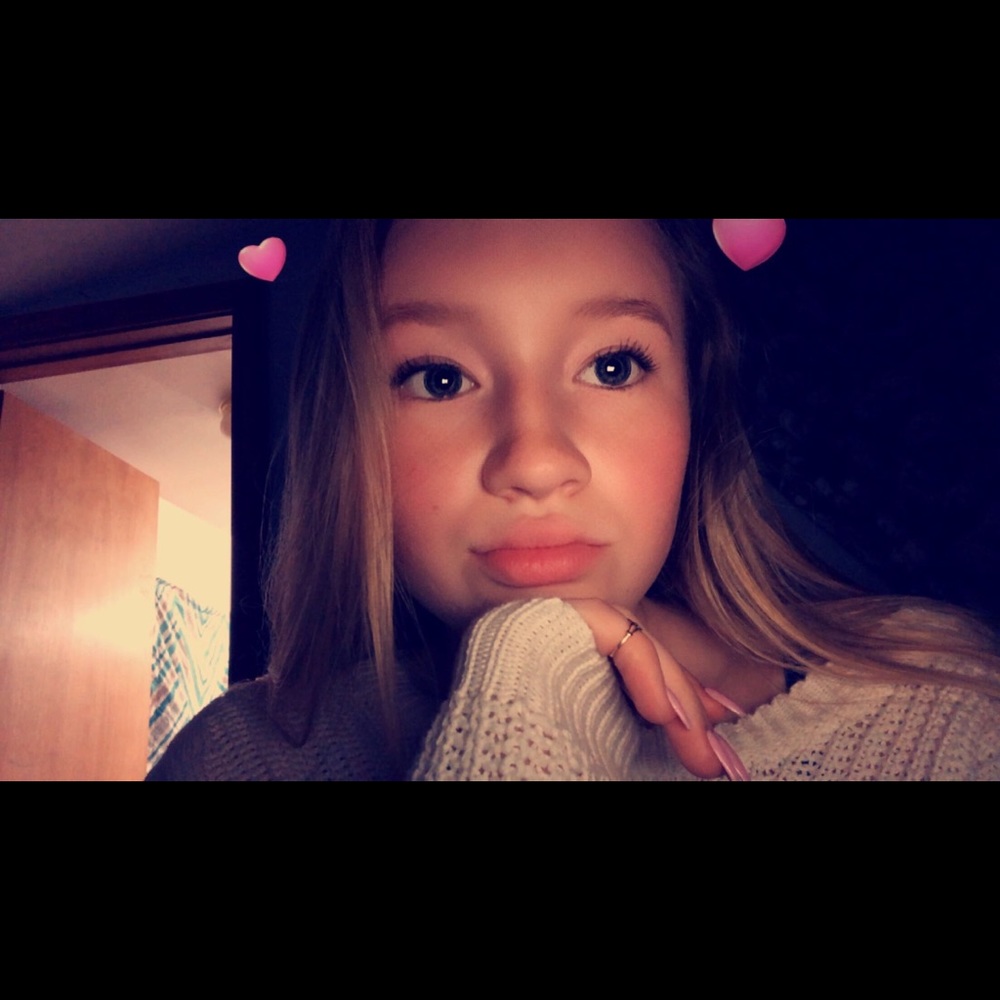 Meet your Posher, Lily